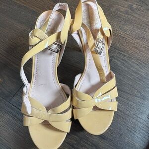 Vince Camuto platform Strappy Sandals